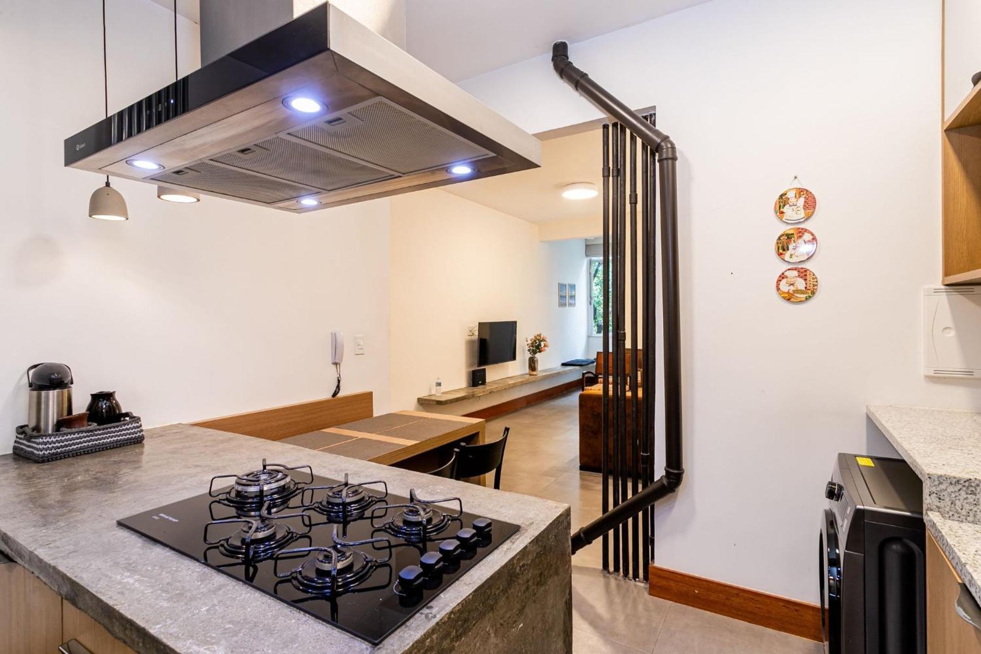 Apartamento 2qtos A 7min Da De Copacabana | Br 669/301 *